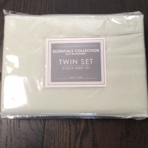 Essential Collection Soft Microfiber Twin Set 3 Piece Sheet Set